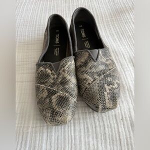 TOMS Snake Skin Women's 9